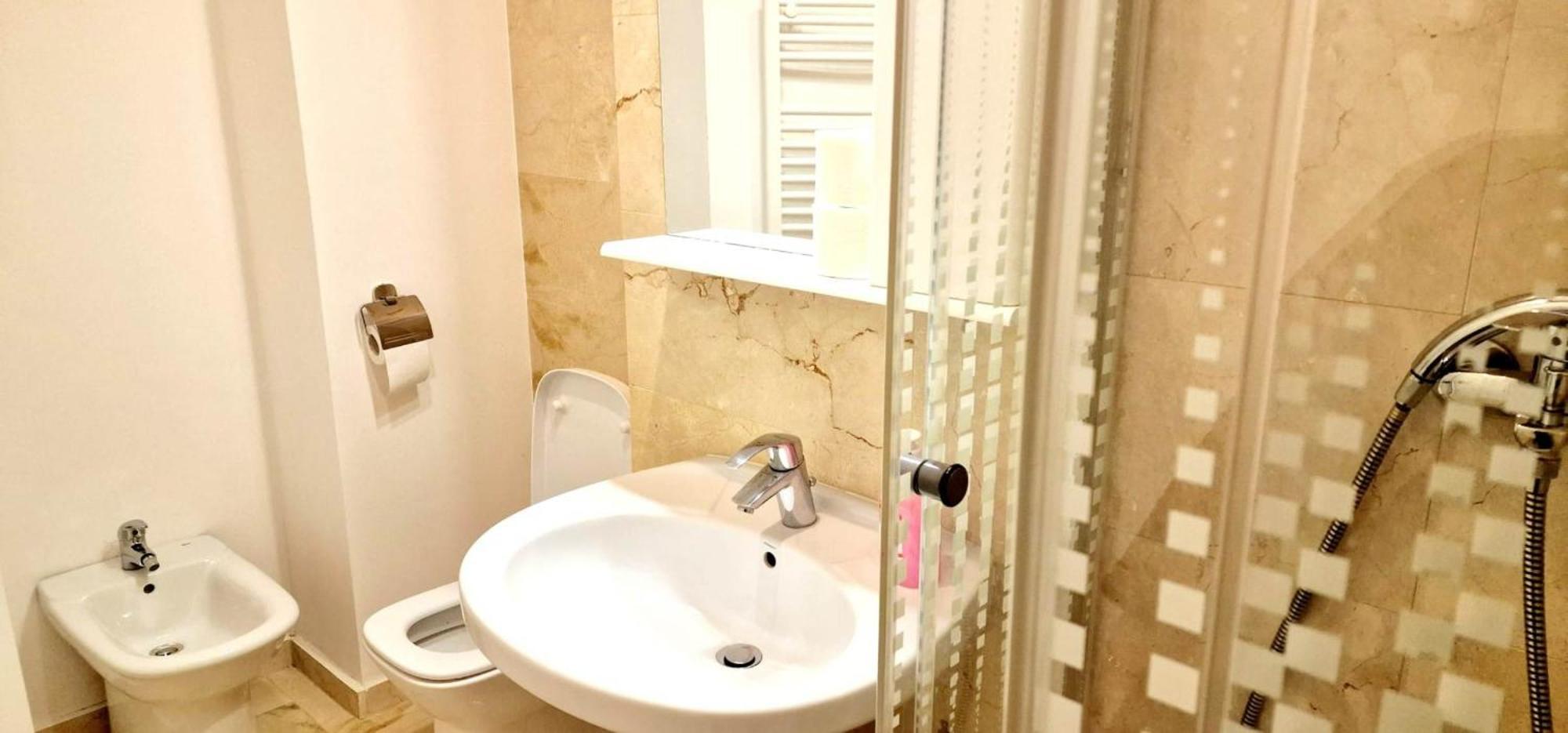 Big & Cosy Apartment With 3 Double Beds & 2 Bathrooms Iasi Exteriér fotografie